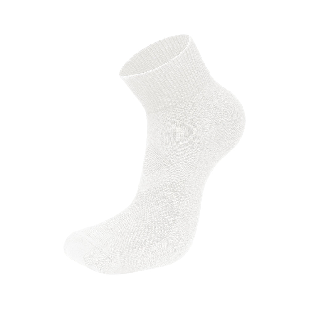 透氣乾爽機能運動-短襪